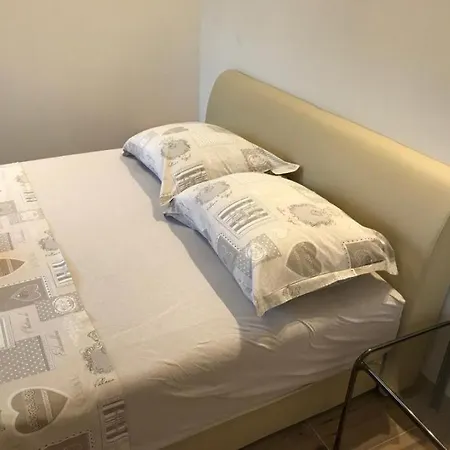 아파트 Holiday House *
