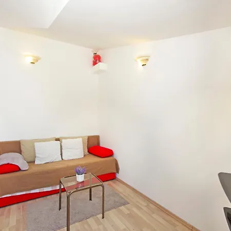 Holiday House * سبليت