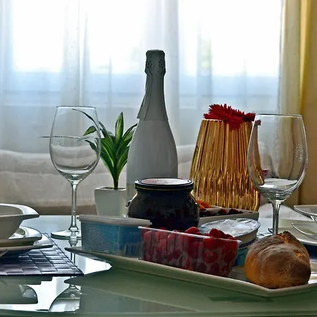 Holiday House *
