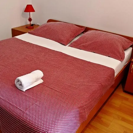 Holiday House * سبليت