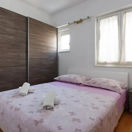 شقة Holiday House