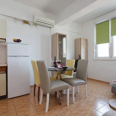 House ספליט